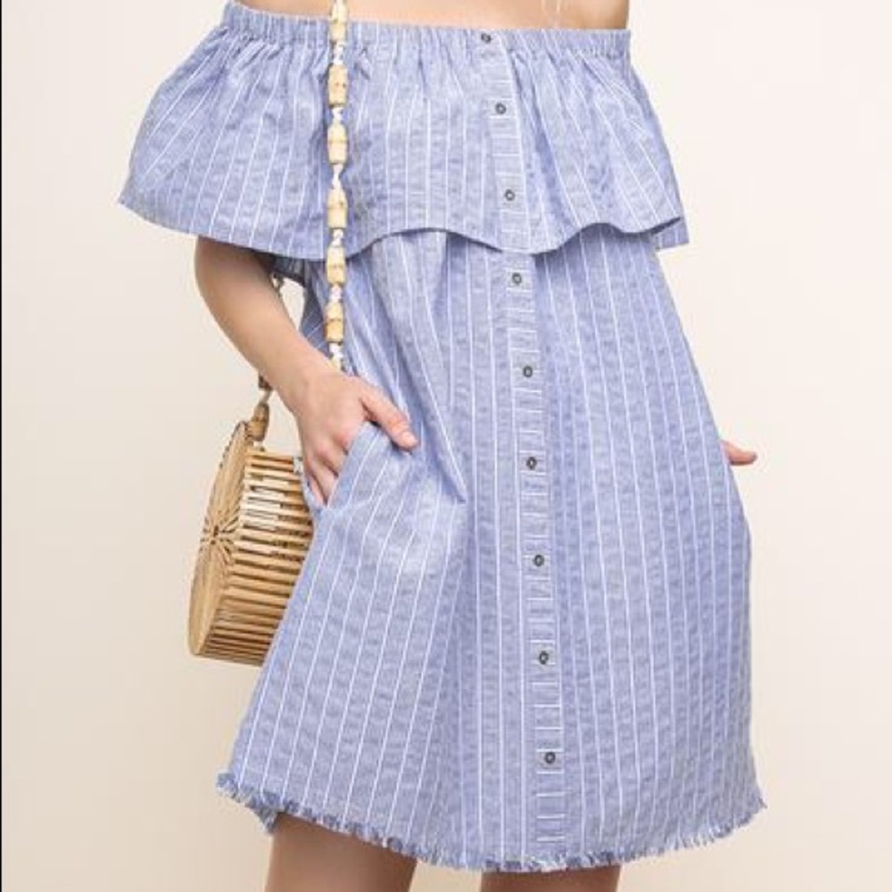 Umgee off the shoulder dress size Small